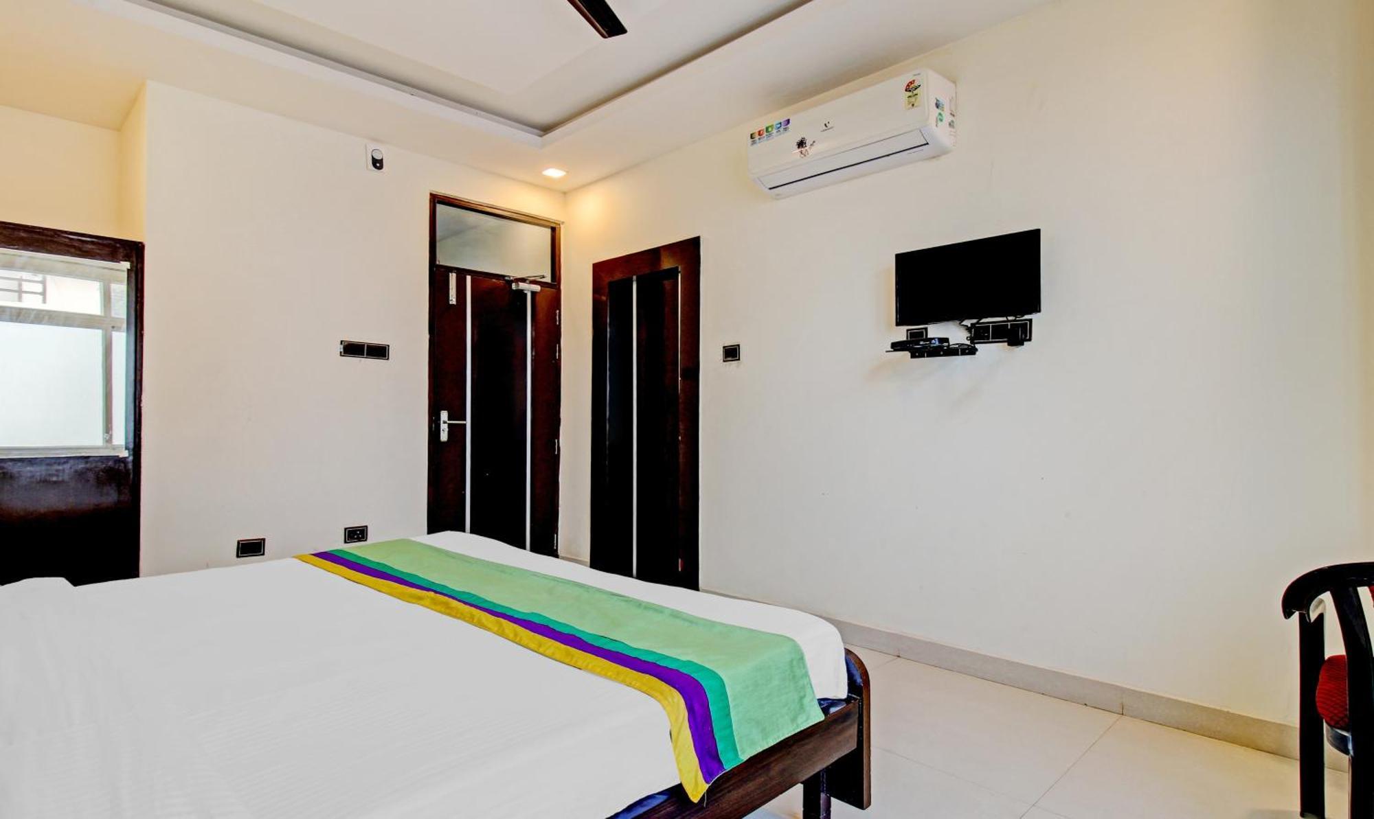 Treebo Trend Silver Grand Gomti Nagar Lucknow Exteriör bild