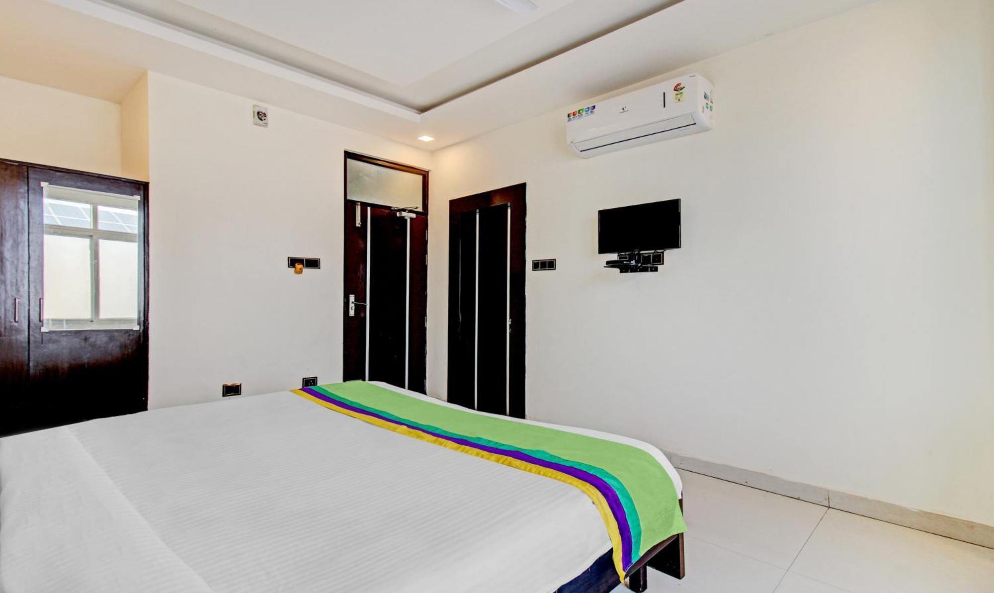 Treebo Trend Silver Grand Gomti Nagar Lucknow Exteriör bild